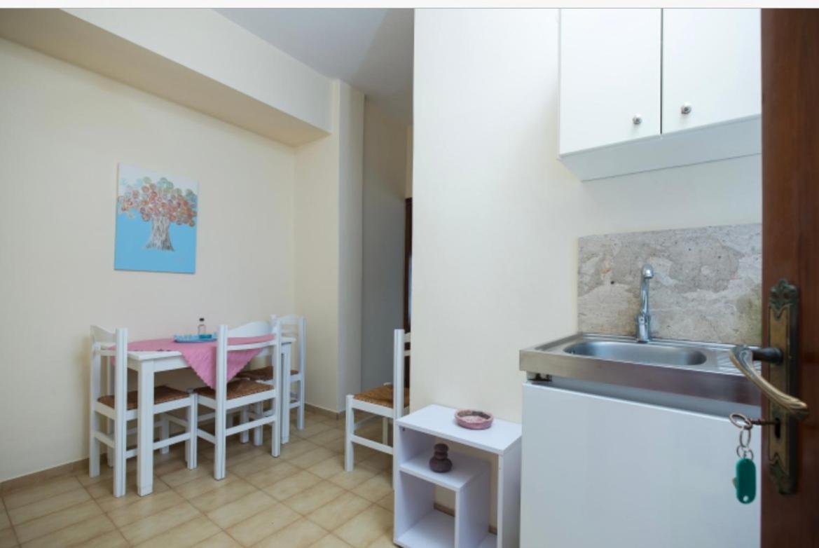 Eleni Apartment กิสเซมอส ภายนอก รูปภาพ