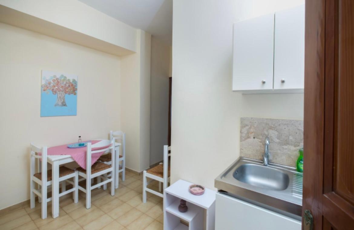 Eleni Apartment กิสเซมอส ภายนอก รูปภาพ
